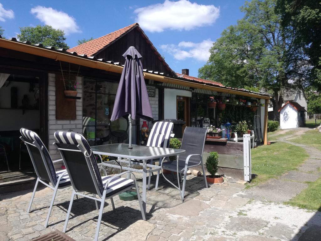 Apartman Ve Mlejne Nová Bystřice Exterior foto