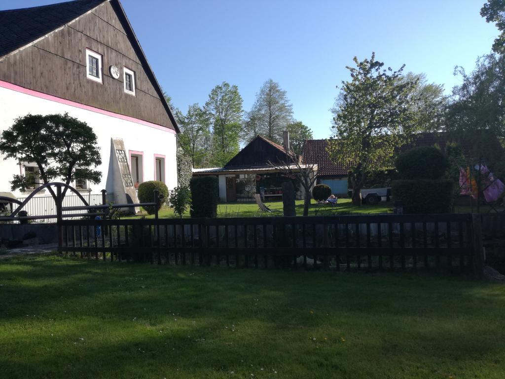 Apartman Ve Mlejne Nová Bystřice Exterior foto
